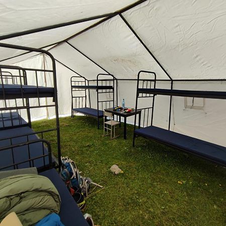 Highland Hostel エレバン エクステリア 写真