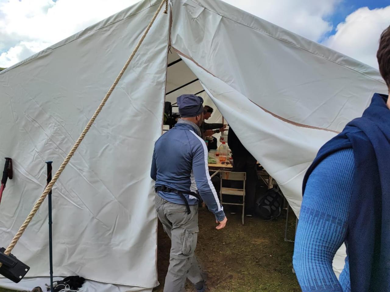 Highland Hostel エレバン エクステリア 写真