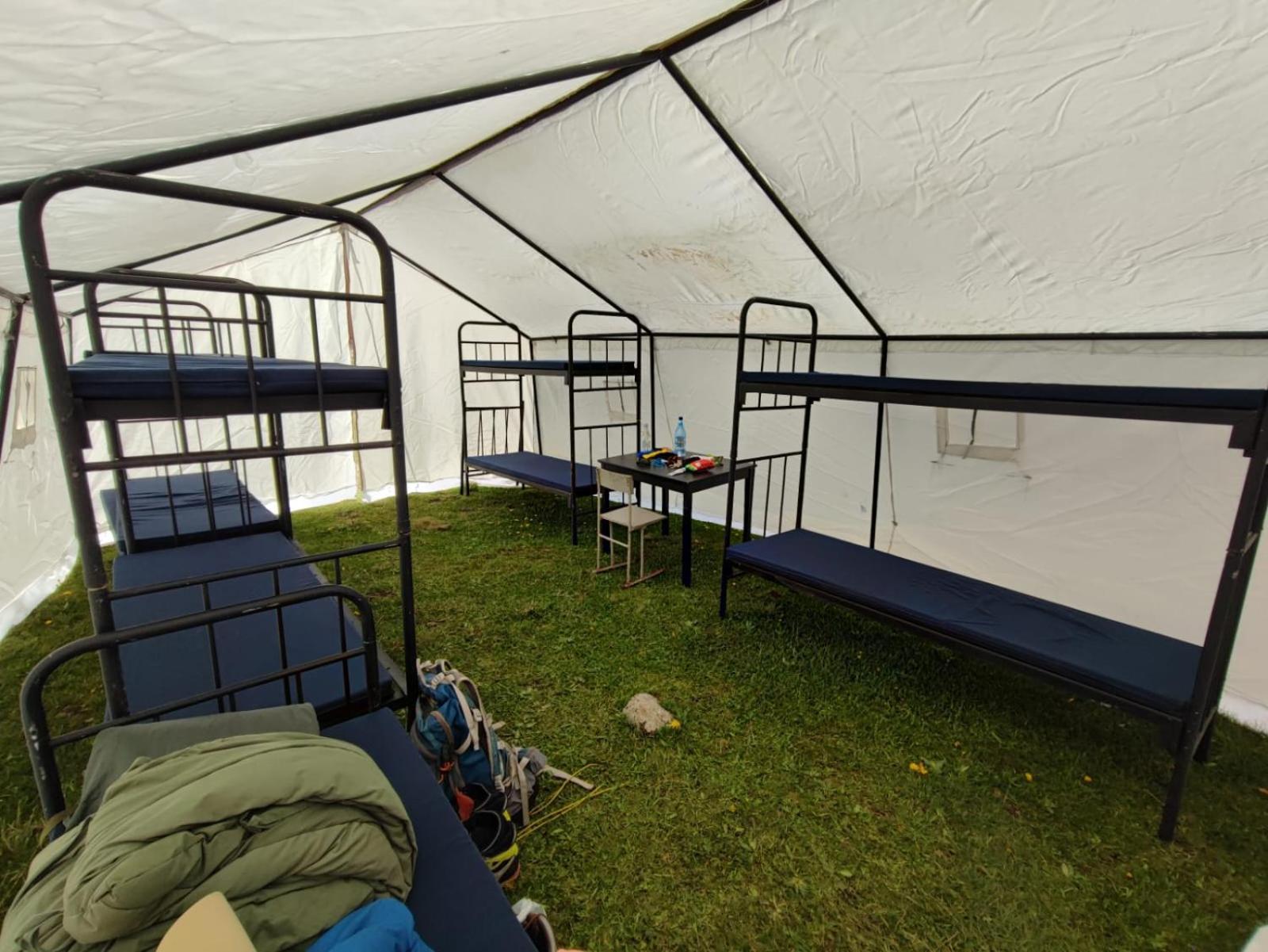 Highland Hostel エレバン エクステリア 写真