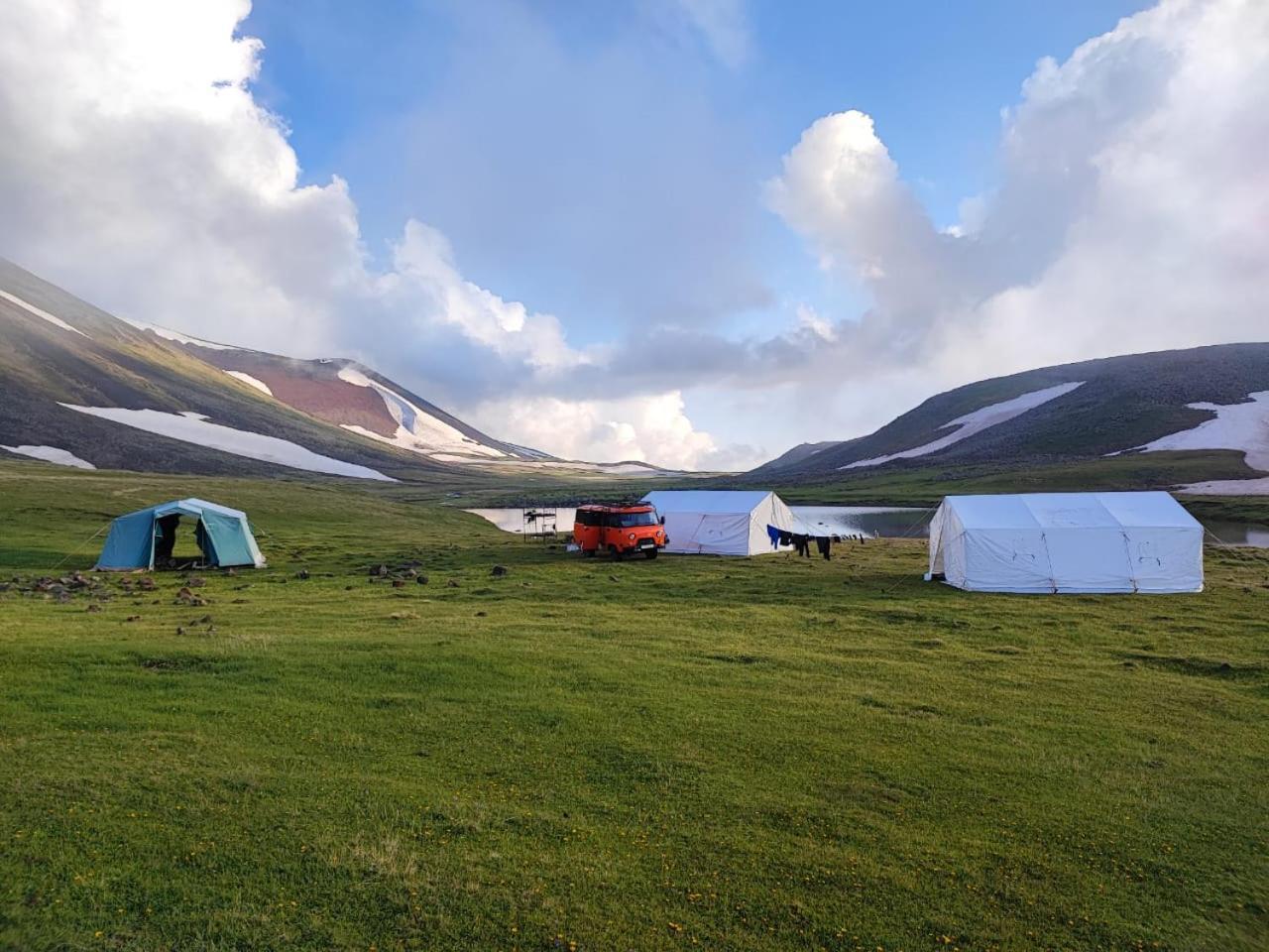 Highland Hostel エレバン エクステリア 写真