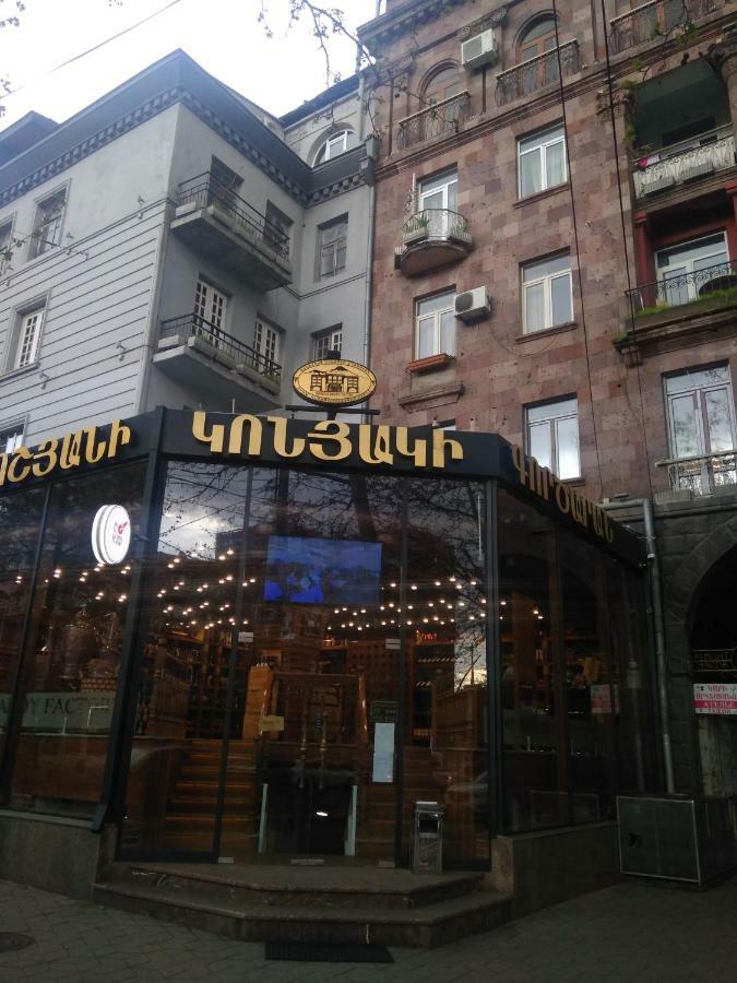 Highland Hostel エレバン エクステリア 写真